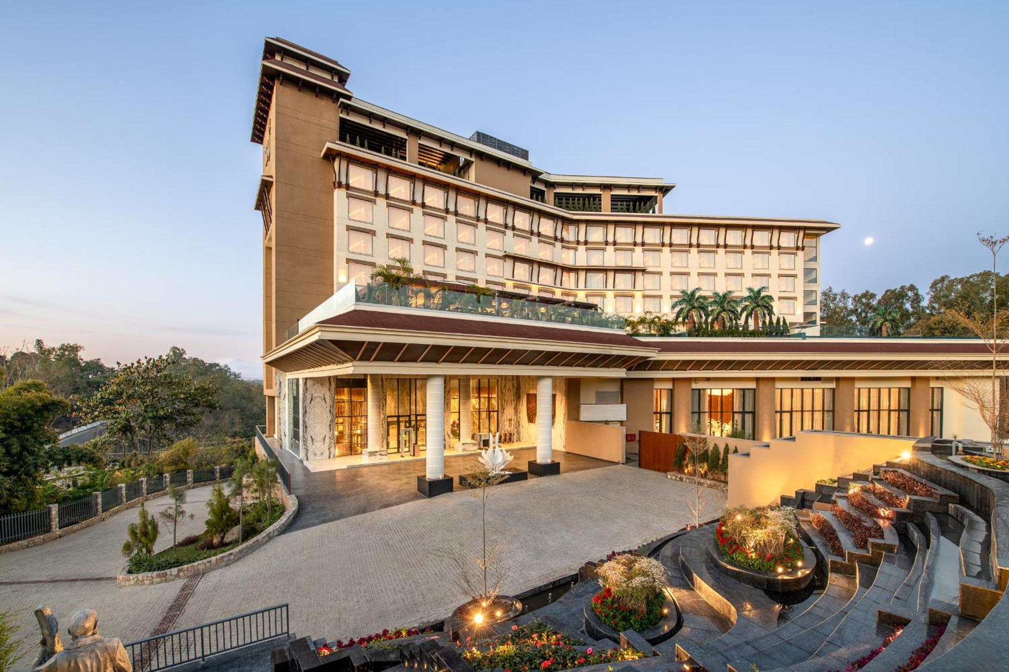Hotel Taj Mussoorie Foothills, Dehradun Exterior foto