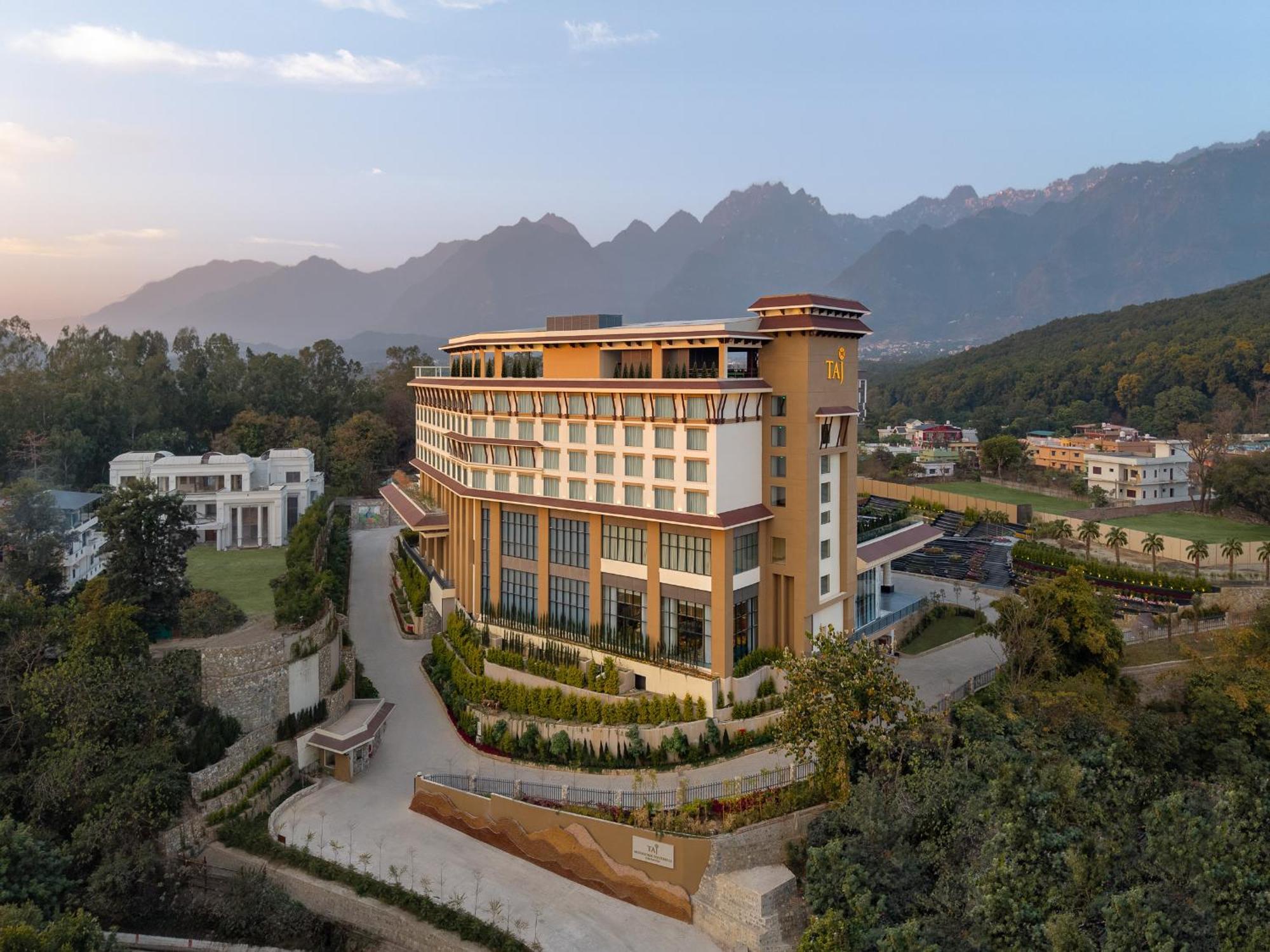 Hotel Taj Mussoorie Foothills, Dehradun Exterior foto